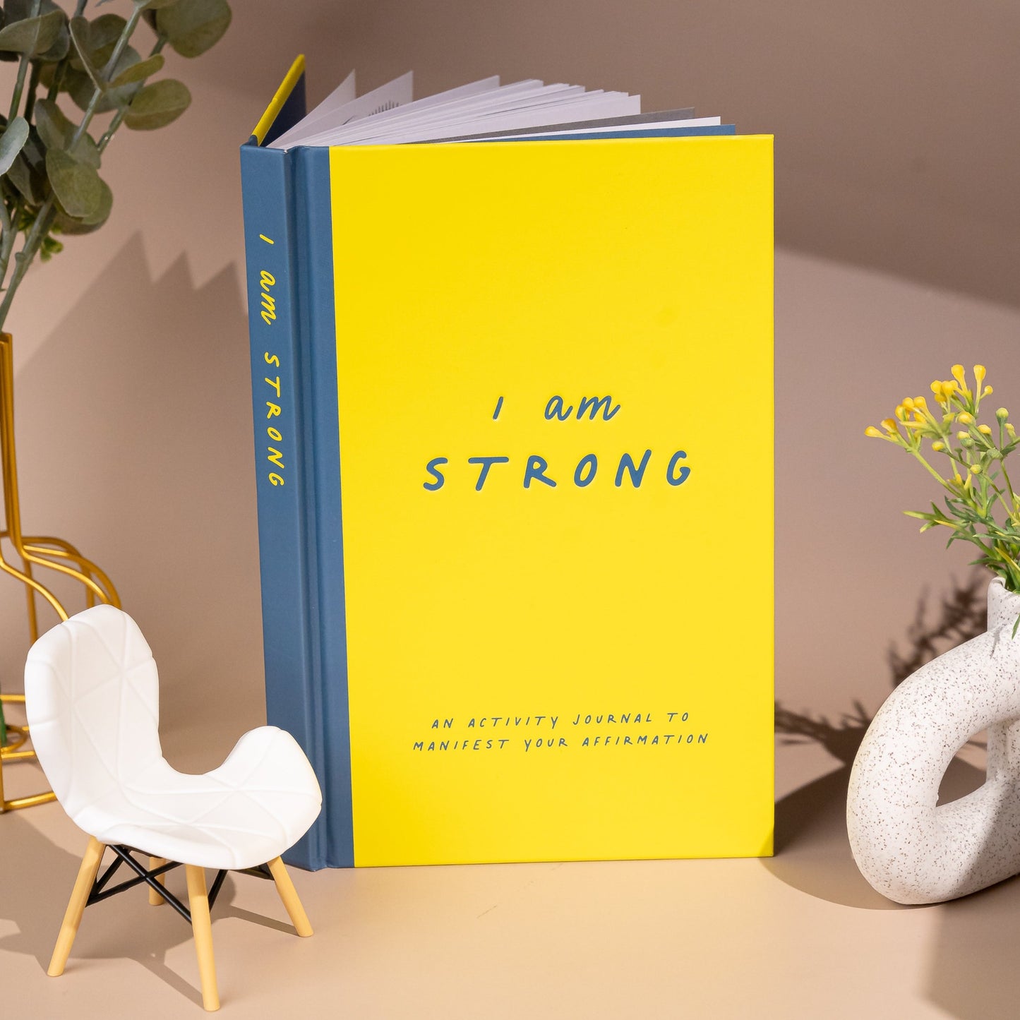 I Am Strong - An Activity Journal to Manifest Your Affirmations by Herron Books